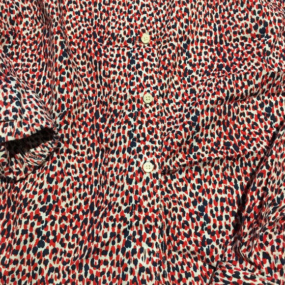 NWT Tommy Hilfiger Button Down Shirt - Picture 3 of 3